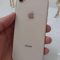 اپل iPhone 8 ۶۴ گیگابایت کم کارکرده|موبایل|تهران, شهرک شریفی|دیوار