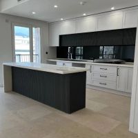 آپارتمان-160-متری-کلید-نخورده-2پارکینگ-ظفر