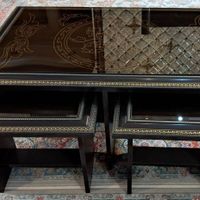 به اندازه ۹۰ در ۶۰   و   ۴ تا عسلی  ۲۸ در ۴۲|میز و صندلی غذاخوری|تهران, مولوی|دیوار