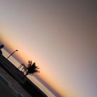 فروش-دوخوابه-100متری-ساحلی