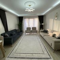 85متر-سالن-پرده-خور-قابلیت-سه-خواب-6ساله
