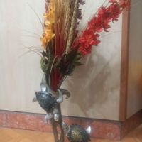 گلدان تزئینی زیبا با گل شب بو تمیز وسالم|گل مصنوعی|تهران, کوثر|دیوار