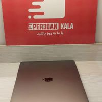 مک بوک پرو ۲۰۱۸ 15اینچ i7 16 512 Mac book pro 4GB|رایانه همراه|تهران, کوی مهران|دیوار