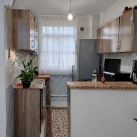 فروش-آپارتمان-زمین-شهرداری-پارکینگ-انباری-تمیزمرتب