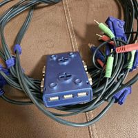 KVM 4 port vga usb همراه کابل کامل|مودم و تجهیزات شبکه|تهران, نیلوفر|دیوار