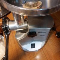 چرخ گوشت کنوود مدل Kenwood PRO 1600|خردکن، آسیاب، غذاساز|تهران, تهرانپارس شرقی|دیوار