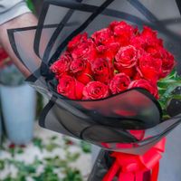 دسته گل رز ۲۰ شاخه‌ای با تزئین خاص|گل و گیاه طبیعی|تهران, اقدسیه|دیوار
