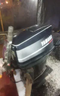 تشت کولاک و موتور قایق یاماها ۷۵