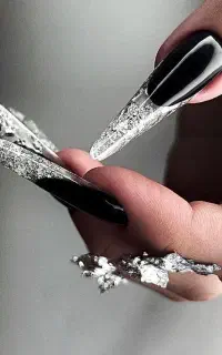 آموزش کاشت ناخن و پدیکور پا (جشنواره تخفیفی محدود)