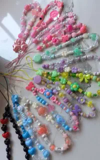آویز گوشی وبند عینک