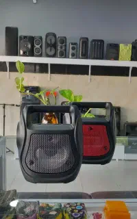 اسپیکر چراغ قوه دار