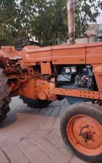 تراکتور رومانی مدل 69 بدون رنگ درحد خشک