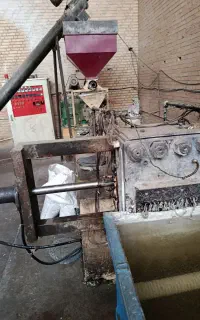 یک دستگاه گرانول چینی