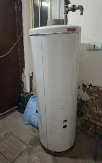 ابگرمن.درب وپنجره پی وی سی