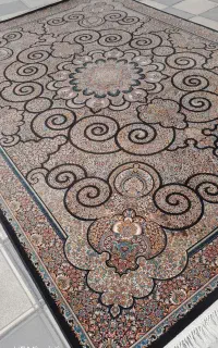 فرش دستبافت گونه ۹ متری در حد نو