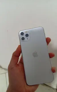 گوشی آیفون ۱۱ پرو مکس بدون خط و خش
