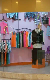 به یک فروشنده خانم نیازمندیم