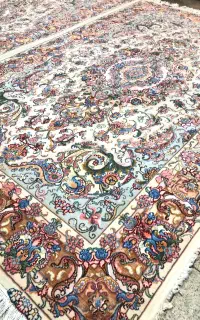 کد(۰۳)جفت۶متری خطیبی ،کف حاشیه وترنج ابریشم ۳۰رج،