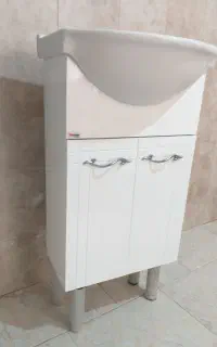 دوعدد روشویی کابینتی با شیر هر کدام۶/۵۰۰