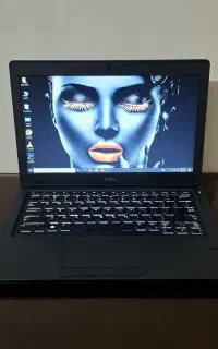 لپ تاپ i7 نسل ۷ رم ۱۶ ، هارد ssd 256 واقعا نو