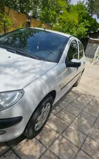206مدل 99 بسیار سالم