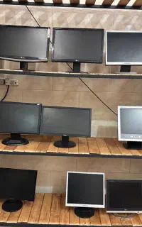 مانیتوره الجی تخت ۱۶ اینچ با مهلت تست