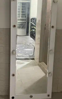 آیینه قدی چراغ دار سالم