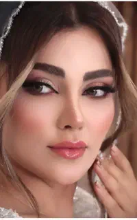 میکاپ شنیون در سالنی تخصصی