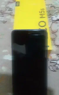 گوشی پوکو M5