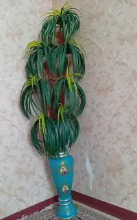 گل و گلدان