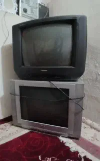 دو تا تلوزیون ۲۱ اینچ قدیمی