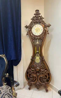 ساعت چوبی ایستاده