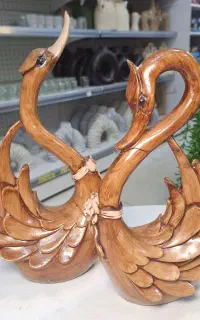 مجسمه رنگ چوب پلی استر
