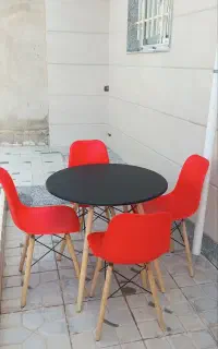 میز و صندلی مدل ایفل