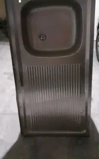 ظرفشویی  ضخیم وقدیمی