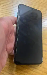 ایفون Xsmax256 zaa2sim