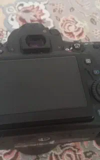 دوربین 80d