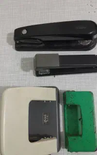 منگنه و پانچ نووس کاغذ