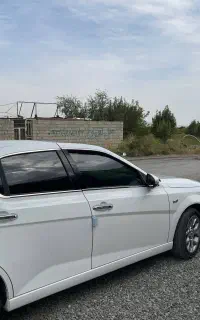 دنا پلاس مدل ۱۴۰۰توربو اتومات