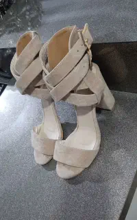 صندل وارداتی