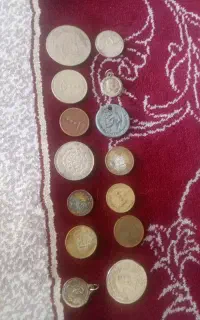 تعدادی سکه قدیمی کلکسیونی