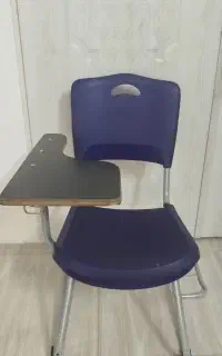 صندلی تحصیل دانشجویی