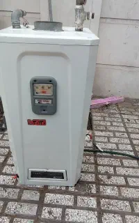 آب گرم کن مخزن دار دیواری