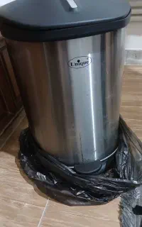 سطل زباله پدالی کاملا نو