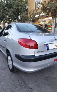 پژو ۲۰۶ اس دی وی۱ مدل ۱۳۸۶ بدون رنگ و استثنایی