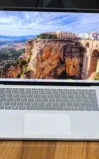 مک بوک ایر استوک حرفه ای لپ تاپ آیفون اپل کارکرده