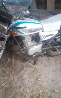 موتور هندا  ۱۲۵ و علف زن دو زمانه