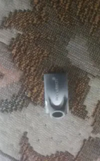 فلش درحد نو۶۴‌گیگ