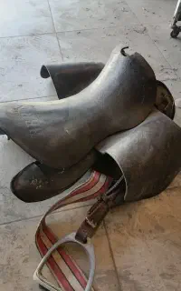 زین اسب برنو