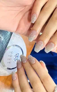 کاشت ناخن با بهترین قیمت و متریال